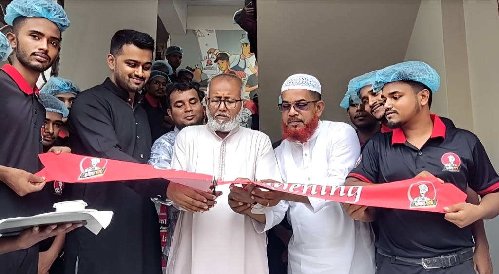 কিশোরগঞ্জে জমকালো আয়োজনে ‘কাচ্চি ভাই’ রেস্টুরেন্টের উদ্বোধন