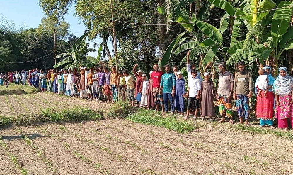 চরআলগীতে মাদক–জুয়া ও সন্ত্রাসী কর্মকাণ্ডের প্রতিবাদে মানববন্ধন