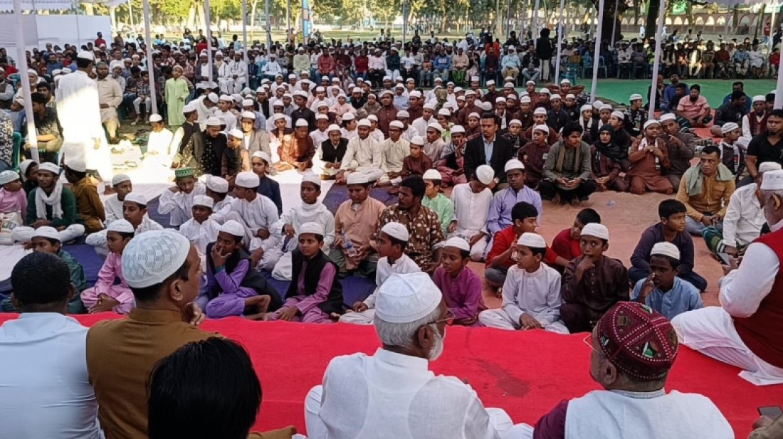 ঐতিহাসিক শোলাকিয়া ঈদগাহে খালেদা জিয়ার রোগমুক্তির জন্য কোরআন খতম ও দোয়া