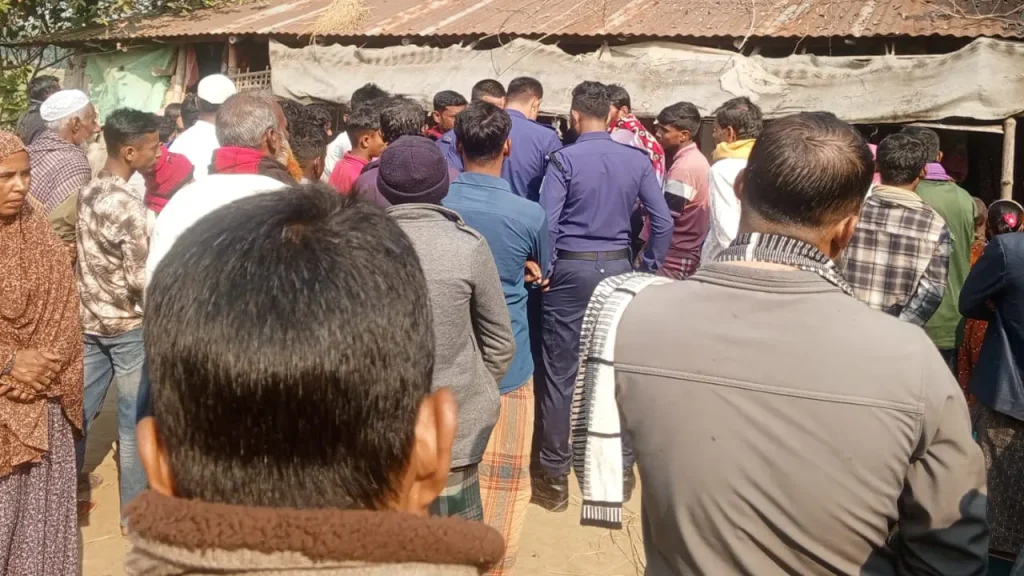 নেত্রকোনায় নিজ ঘর থেকে কৃষকের গলাকাটা মরদেহ উদ্ধার