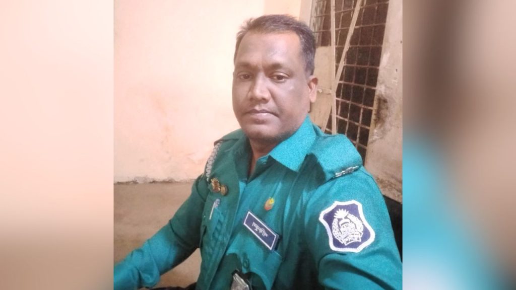 যাত্রাবাড়ী পুলিশ ফাঁড়ির টয়লেট থেকে কনস্টেবলের ঝুলন্ত মরদেহ উদ্ধার