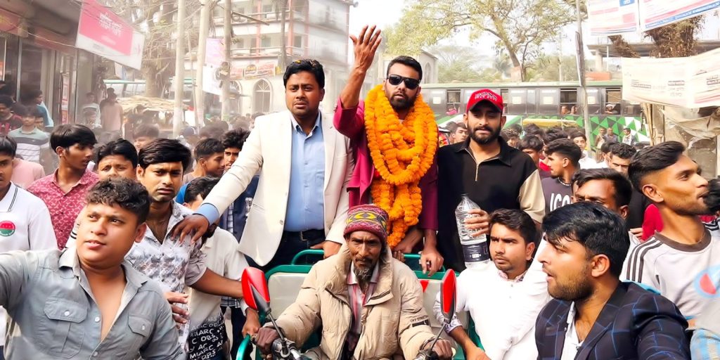 কটিয়াদীতে ছাত্রদল নেতা আশিকের স্বদেশ প্রত্যাবর্তনে আনন্দ মিছিল