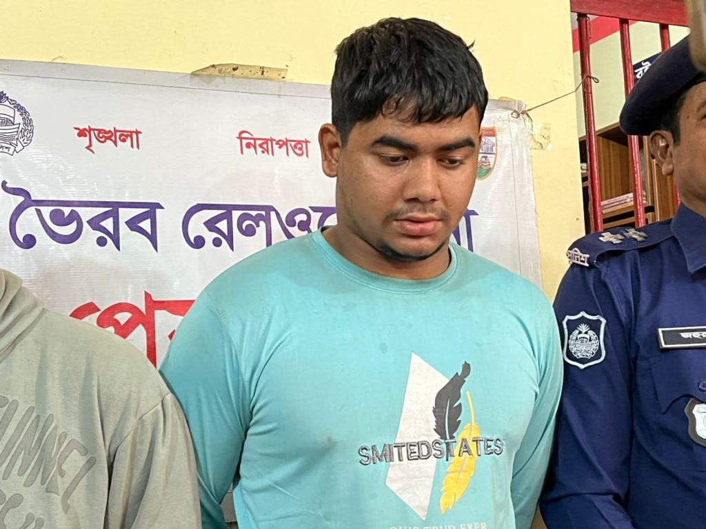 এগারসিন্দুর ট্রেনের যাত্রী আবু সুফিয়ান হত্যা: মূল আসামি মিরাজ গ্রেপ্তার