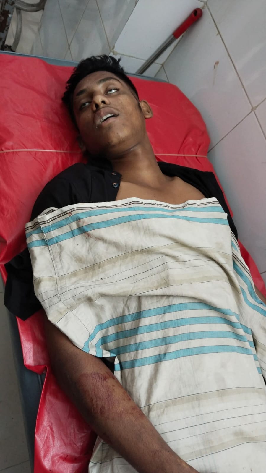 ভৈরবে রিচার্জ কার্ড আনতে গিয়ে কিশোরকে পিটিয়ে হত্যা