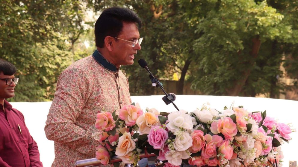 বট বাহিনীর অপপ্রচারে ক্ষোভ শিক্ষামন্ত্রীর, নজরদারিতে গড়ছেন বিশেষ সেল