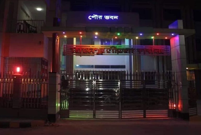 প্রশাসনের নাকের ডগায় ট্রাক্টর চুরি, উদ্বেগ হোসেনপুর পৌরবাসীর