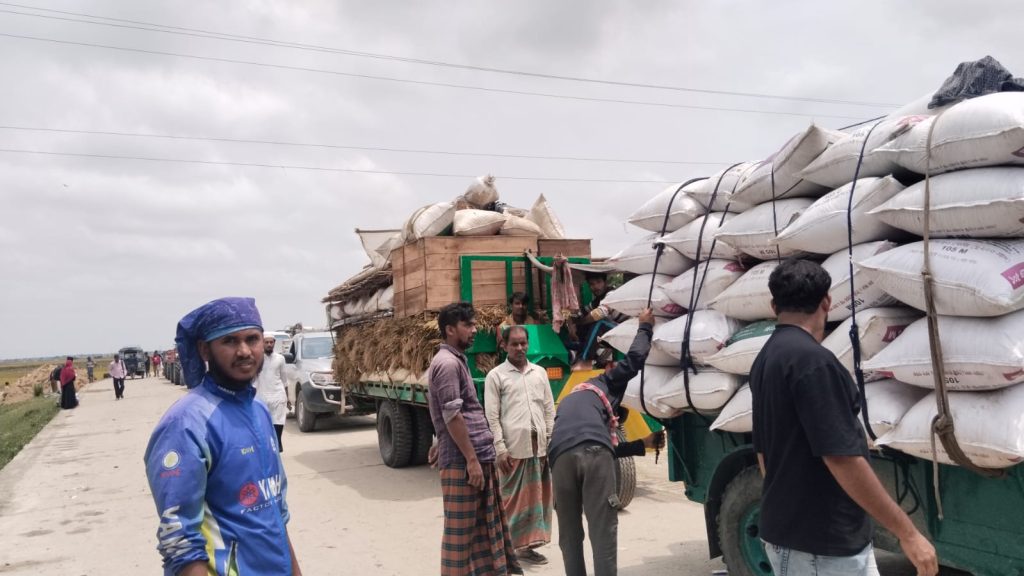 জেলা পরিষদ প্রশাসকের উদ্যোগে ঐতিহাসিক সিদ্ধান্ত, ফেরিঘাটে ১০ দিন টোলমুক্ত পারাপার