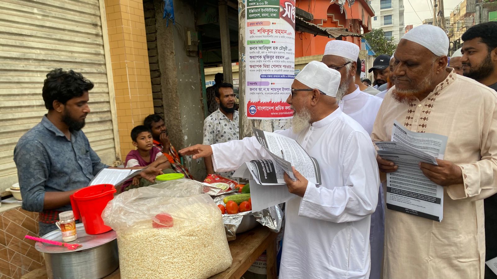 জুলাই সনদ বাস্তবায়নের দাবিতে কিশোরগঞ্জে লিফলেট বিতরণ
