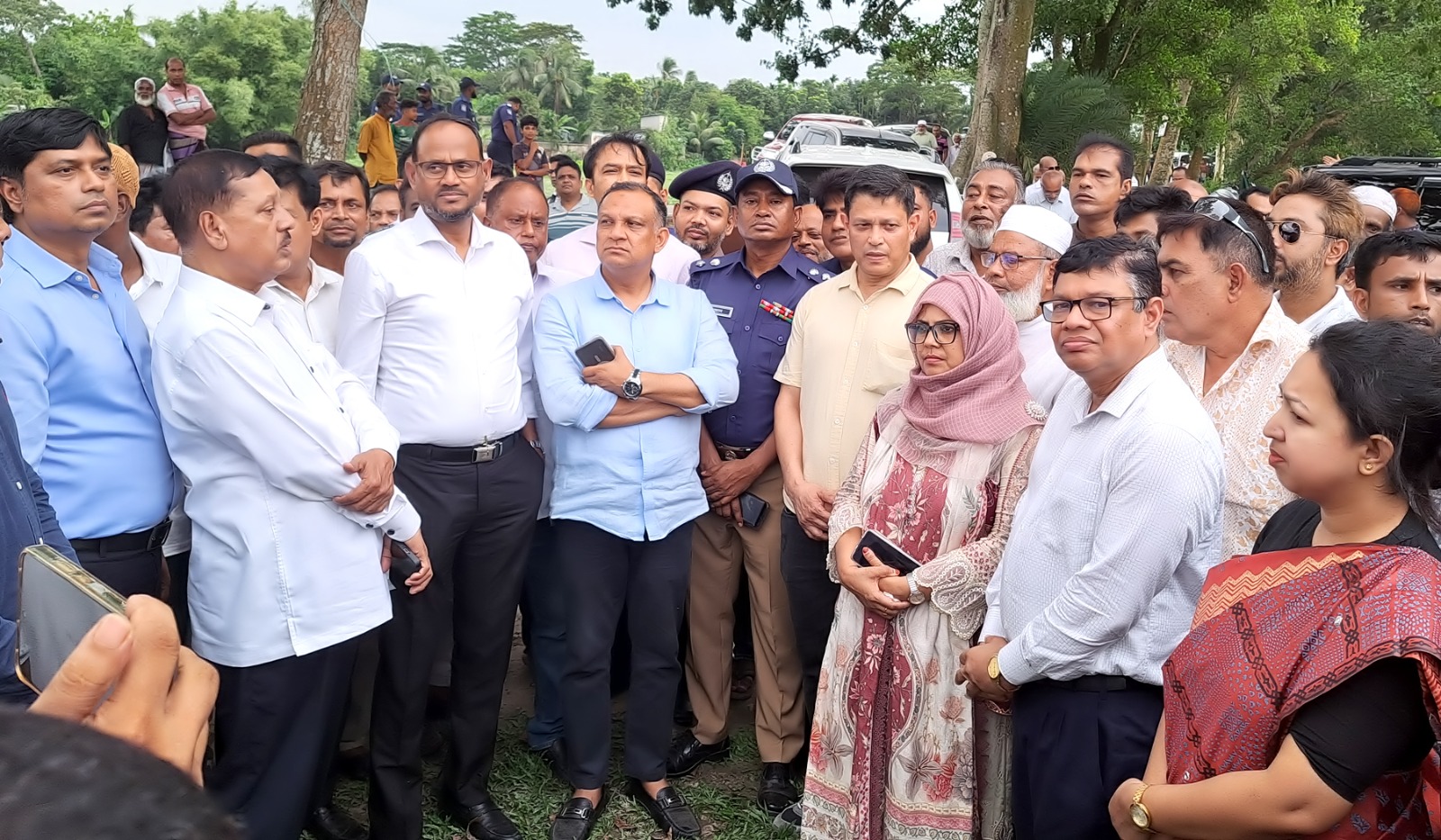 মৎস্য দিবসের কেন্দ্রীয় আয়োজনের প্রস্তুতি দেখতে কটিয়াদীতে দুই প্রতিমন্ত্রী