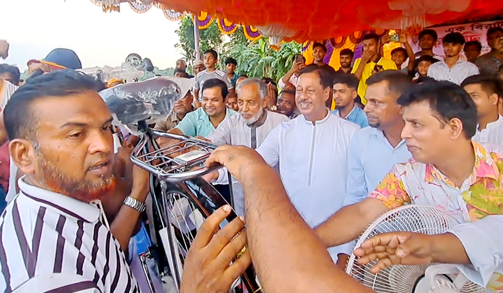 গ্রামীণ ঐতিহ্য ফিরিয়ে আনতে কটিয়াদীতে বর্ণাঢ্য কাবাডি ফাইনাল