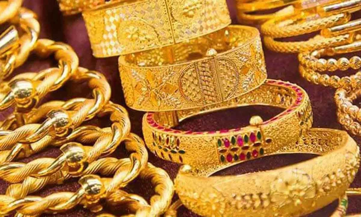 বাজুসের সিদ্ধান্তে কমল সোনা-রুপার দাম