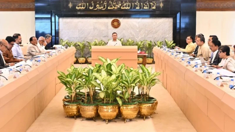 এক কাঠামোয় মন্ত্রণালয়ের প্রশিক্ষণ, অভিন্ন সনদের নির্দেশ প্রধানমন্ত্রীর