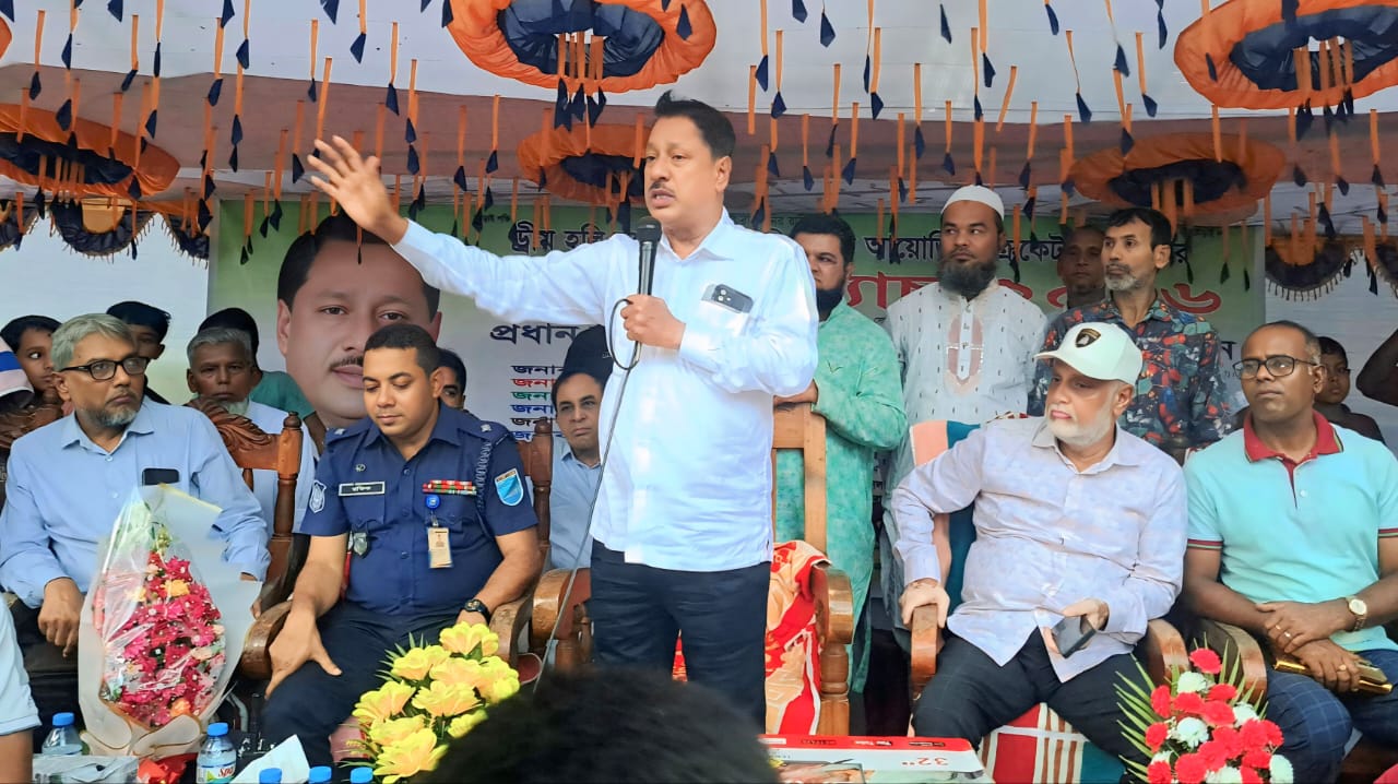 কটিয়াদীতে ক্রিকেট ফাইনাল টুর্নামেন্ট অনুষ্ঠিত