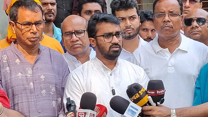দুর্গাপূজায় বিশৃঙ্খলার ষড়যন্ত্রের অভিযোগ আওয়ামী লীগের বিরুদ্ধে