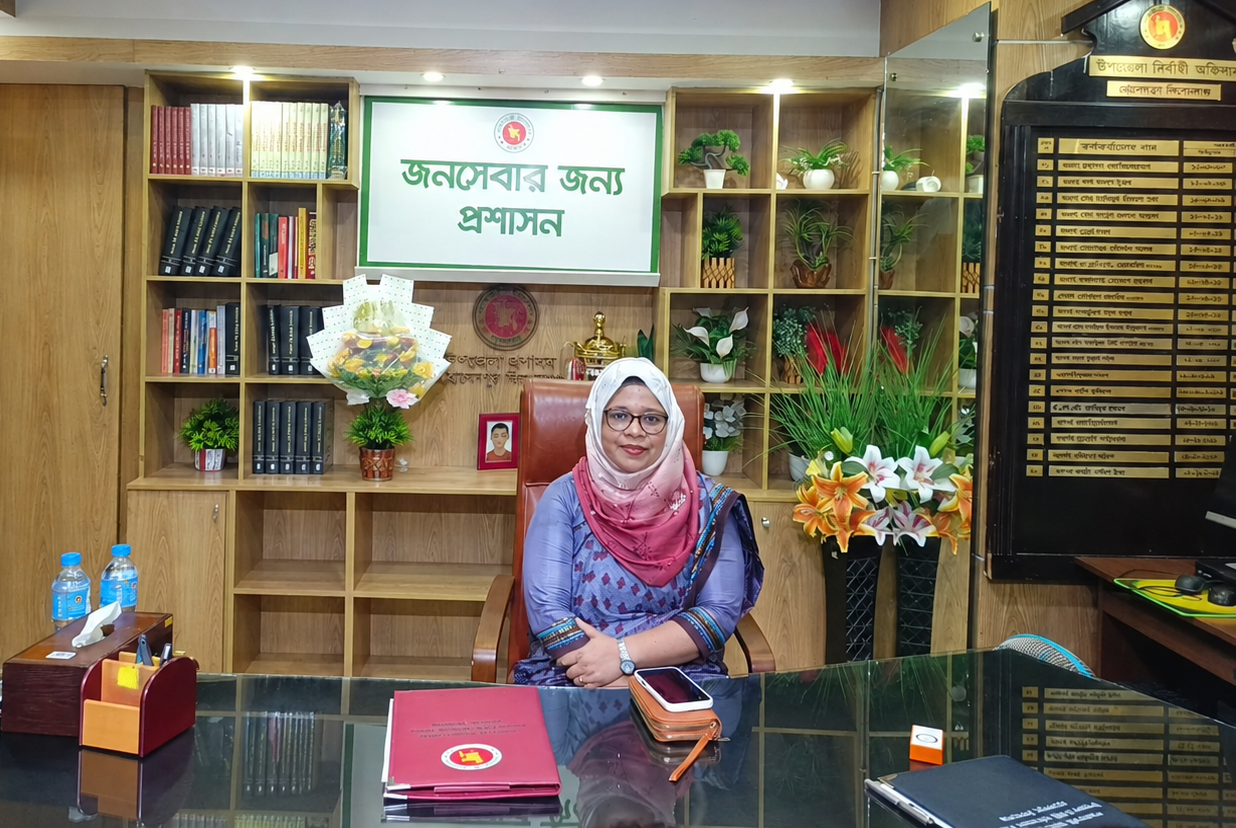 হোসেনপুরে জনসেবামূলক উদ্যোগে সক্রিয় রেকসোনা খাতুন